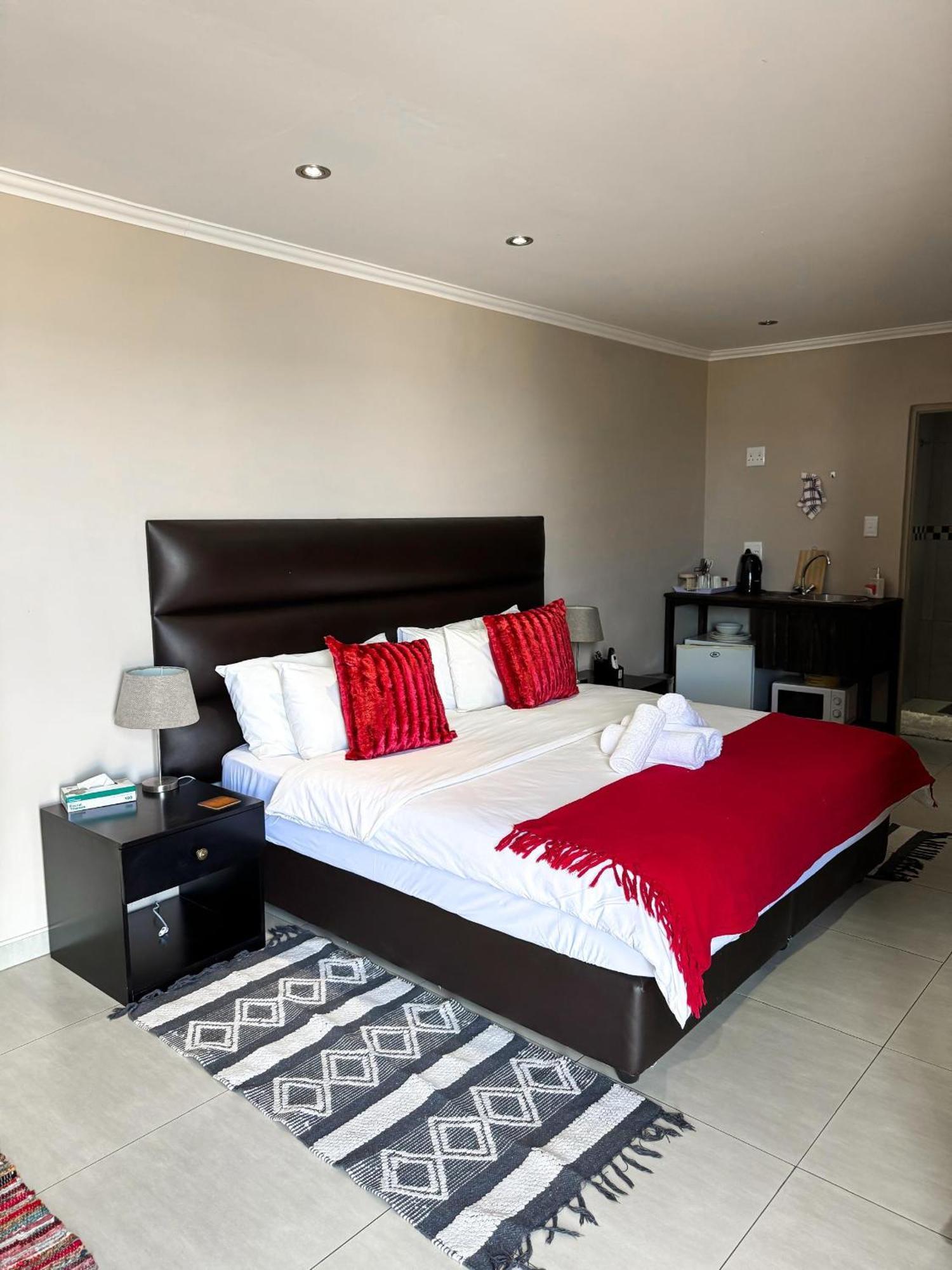 Cavallo Guesthouse 빈트후크 외부 사진